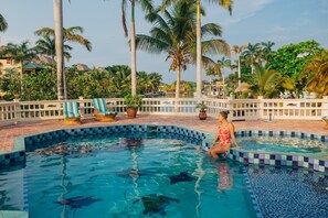 Pool - GOLD STANDARD - Pointe House, tip of peninsula , walk to village, 1 BR/2 BA (Placencia Village)