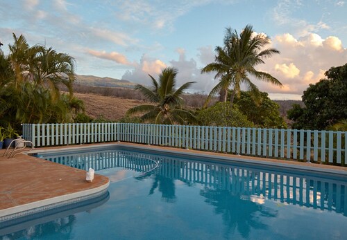 Heaven on Earth, 180 degrés OCEAN Vues / Piscine privée POOL, Près de la plage