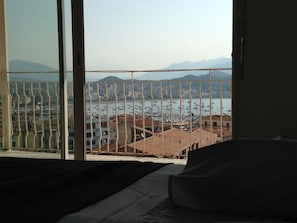 Interior - XXL all comfort and secure apartment with a superb sea view, in city centre (Ajaccio)