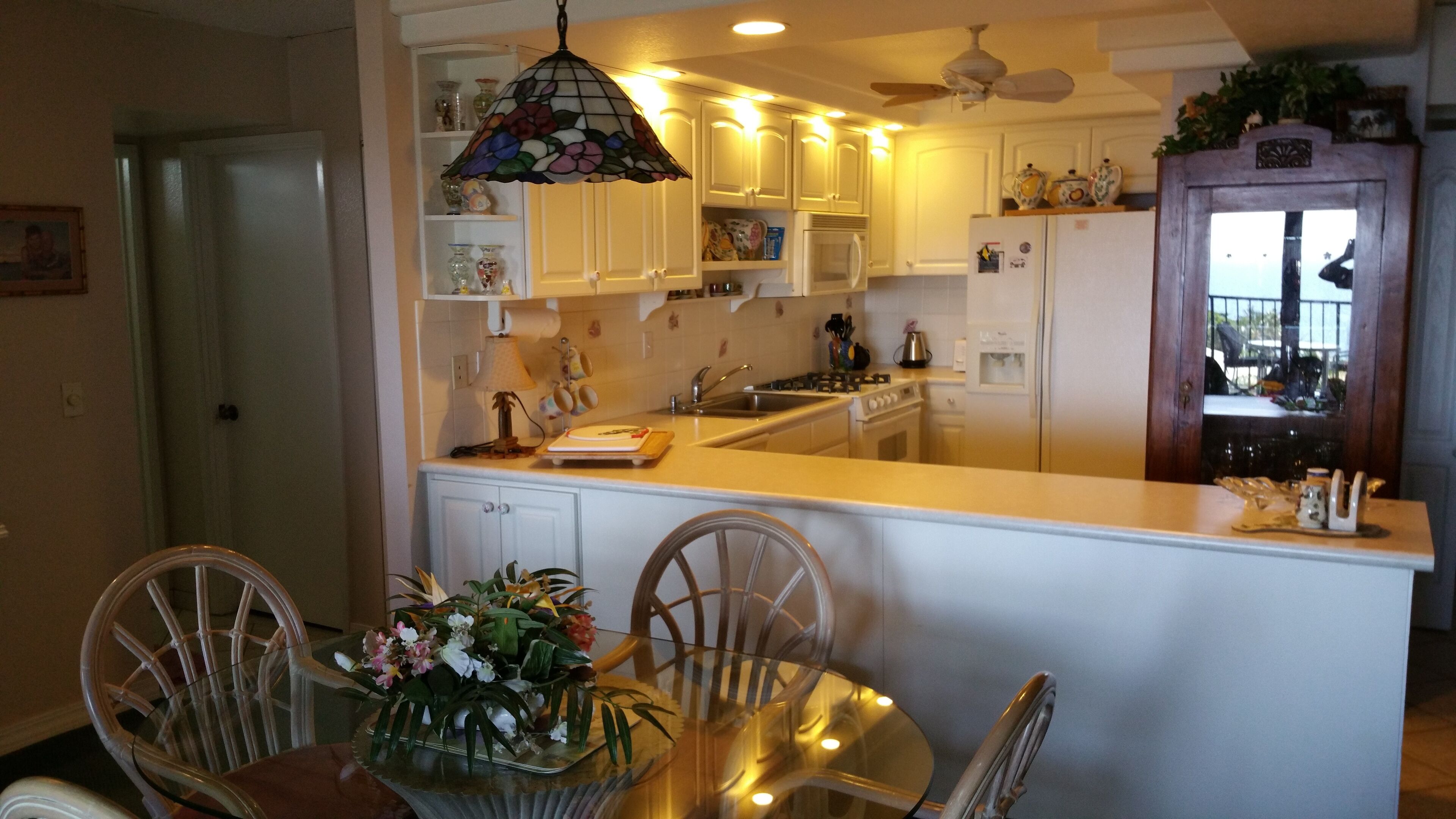 Spectacular Ocean and Sunset Views From This 2BR/ 2Bath 6th Floor Condo - Photo 6