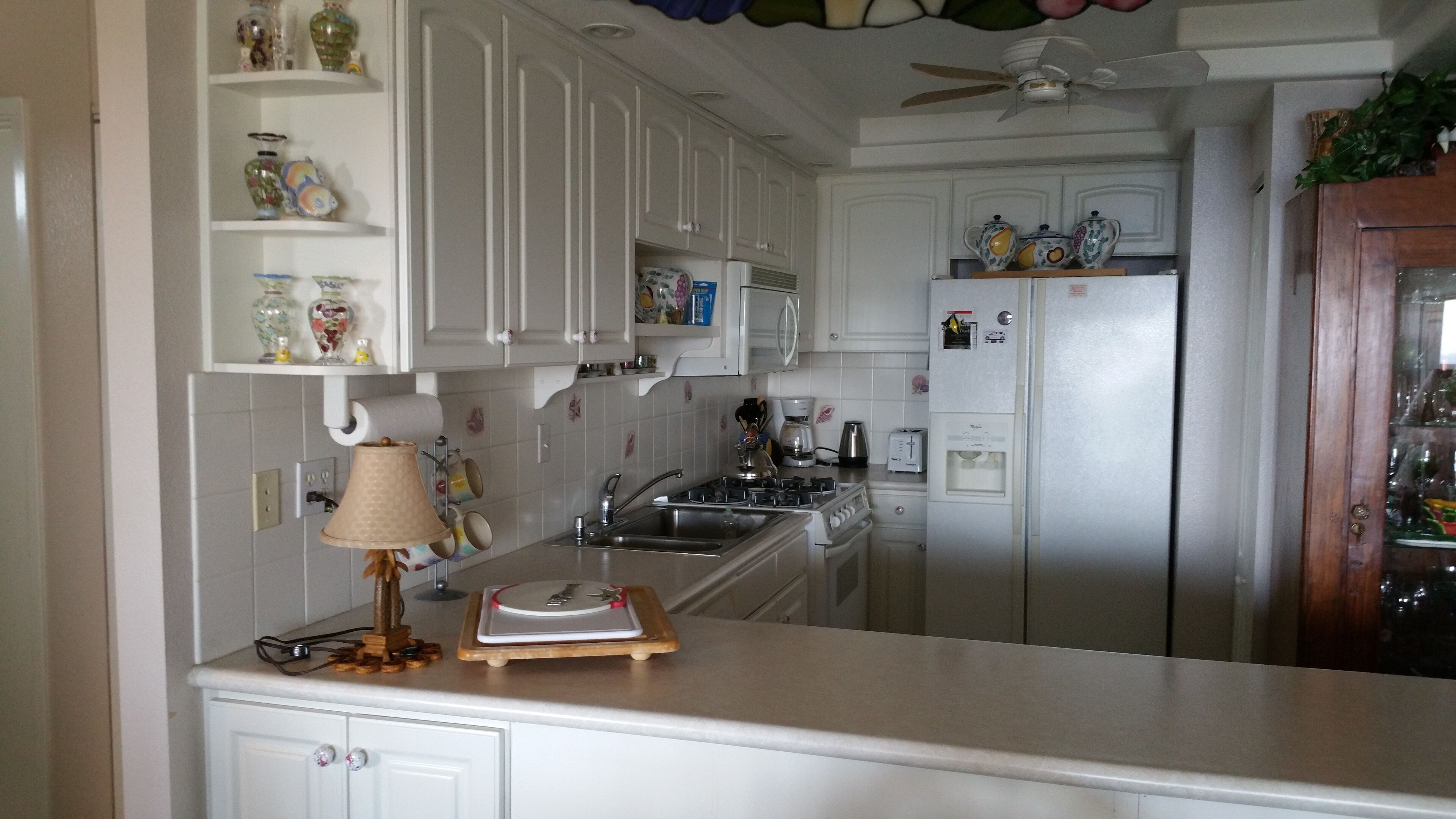 Spectacular Ocean and Sunset Views From This 2BR/ 2Bath 6th Floor Condo - Photo 4