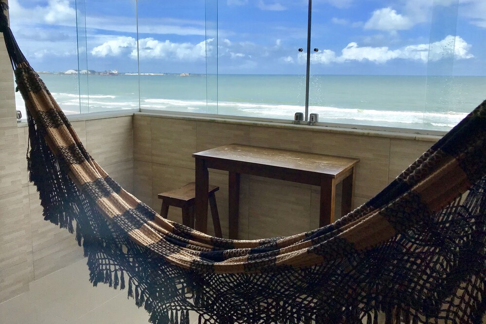 SEASIDE APARTMENT