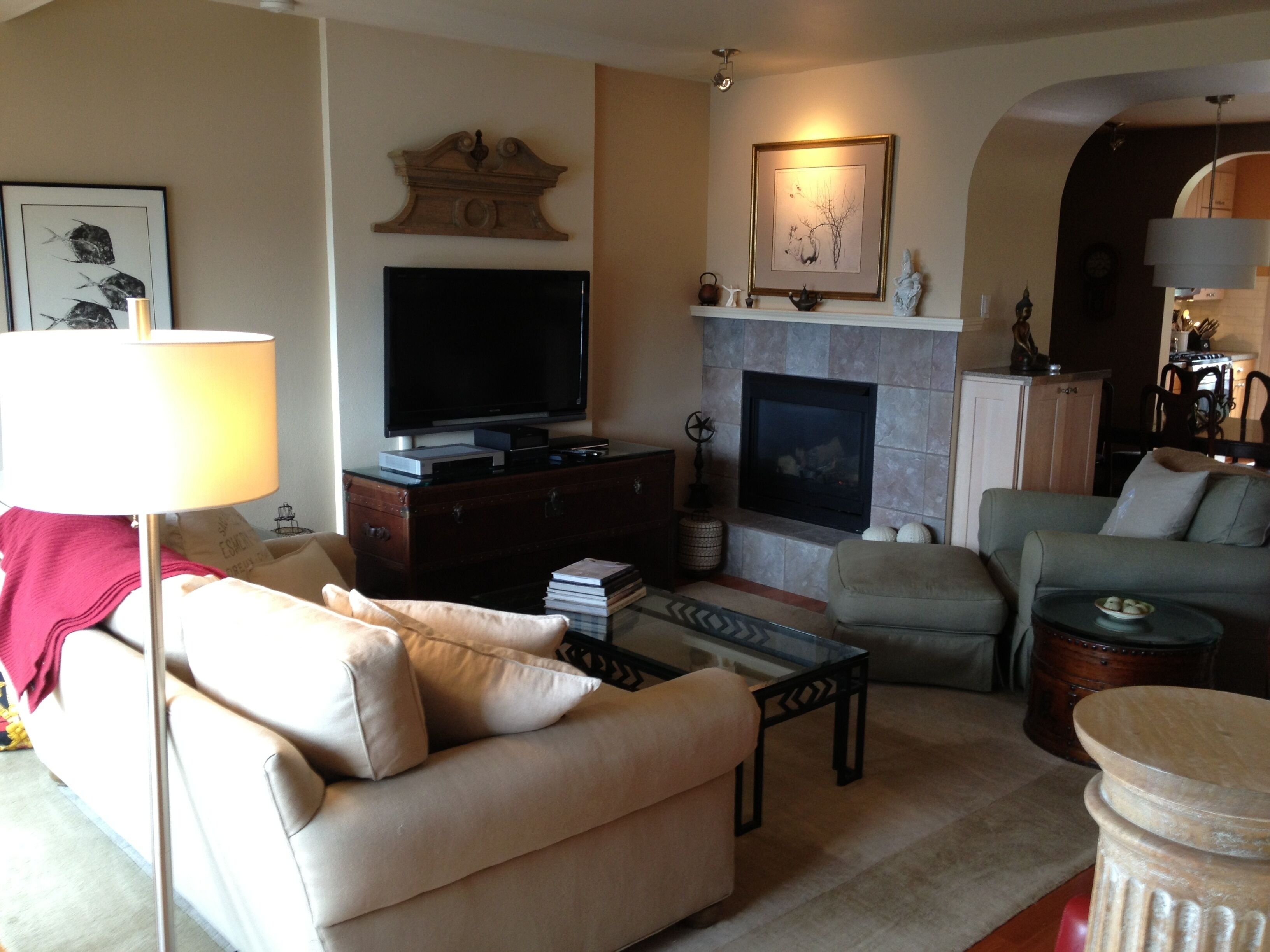 Beautifully Furnished Ocean View Townhouse! WiFi, Gourmet Kitchen.