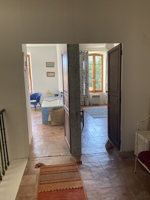 Interior - Stylish French renovated house with heated pool in historic Bize by river  (Bize-Minervois)