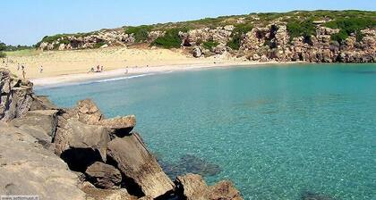 COUNTRY HOUSE IMMERSED IN A LEMONET 2 km from the sea and Noto - Wifi - climate