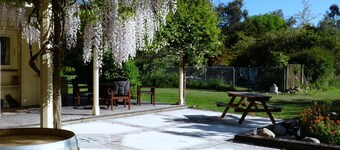 Historic Hawkesbury Homestead Estate, Swimming Pool, Tennis court, Wine Country.