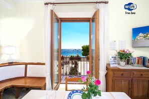 Interior - Villa Costanzo - Beach Front - Air Conditioned and Free Wi- Fi (Positano)