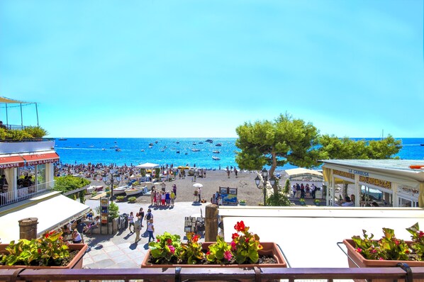 Am Strand, Strandtücher