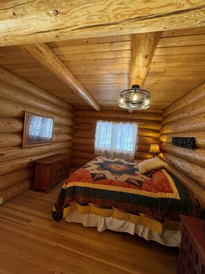 5 bedrooms, iron/ironing board, bed sheets