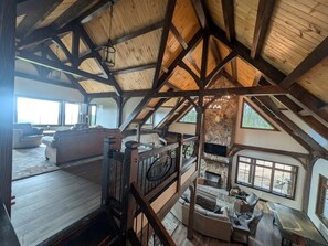 Smart TV, fireplace, video games, DVD player - Not Your Typical Mountain Cabin - Must See Sunsets (Somerset)