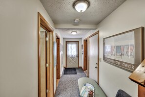 Interior - AMAZING OCEANVIEW SERENITY COTTAGE 3 BED 2BATH SPECTACULAR BEACHFRONT ON OOB  (Old Orchard Beach)