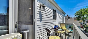 AMAZING OCEANVIEW SERENITY COTTAGE 3 BED 2BATH SPECTACULAR BEACHFRONT ON OOB 