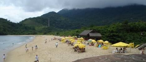 Playa en los alrededores