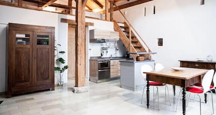 Apartment/studio (converted barn, 40 sqm) with gallery