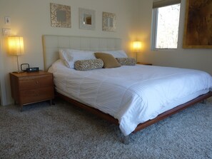 5 chambres, bureau, Wi-Fi, draps fournis