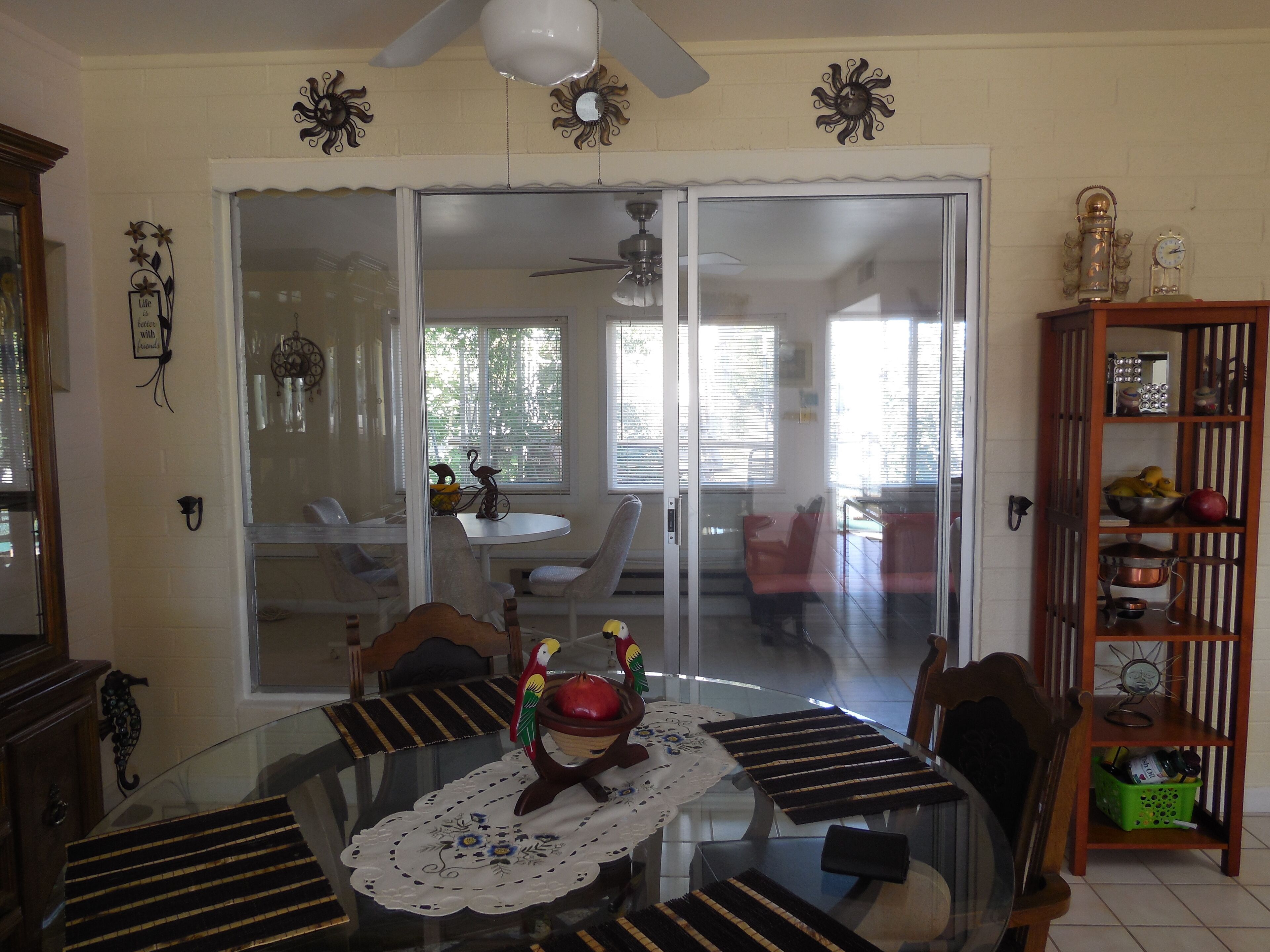 Dining into Arizona room