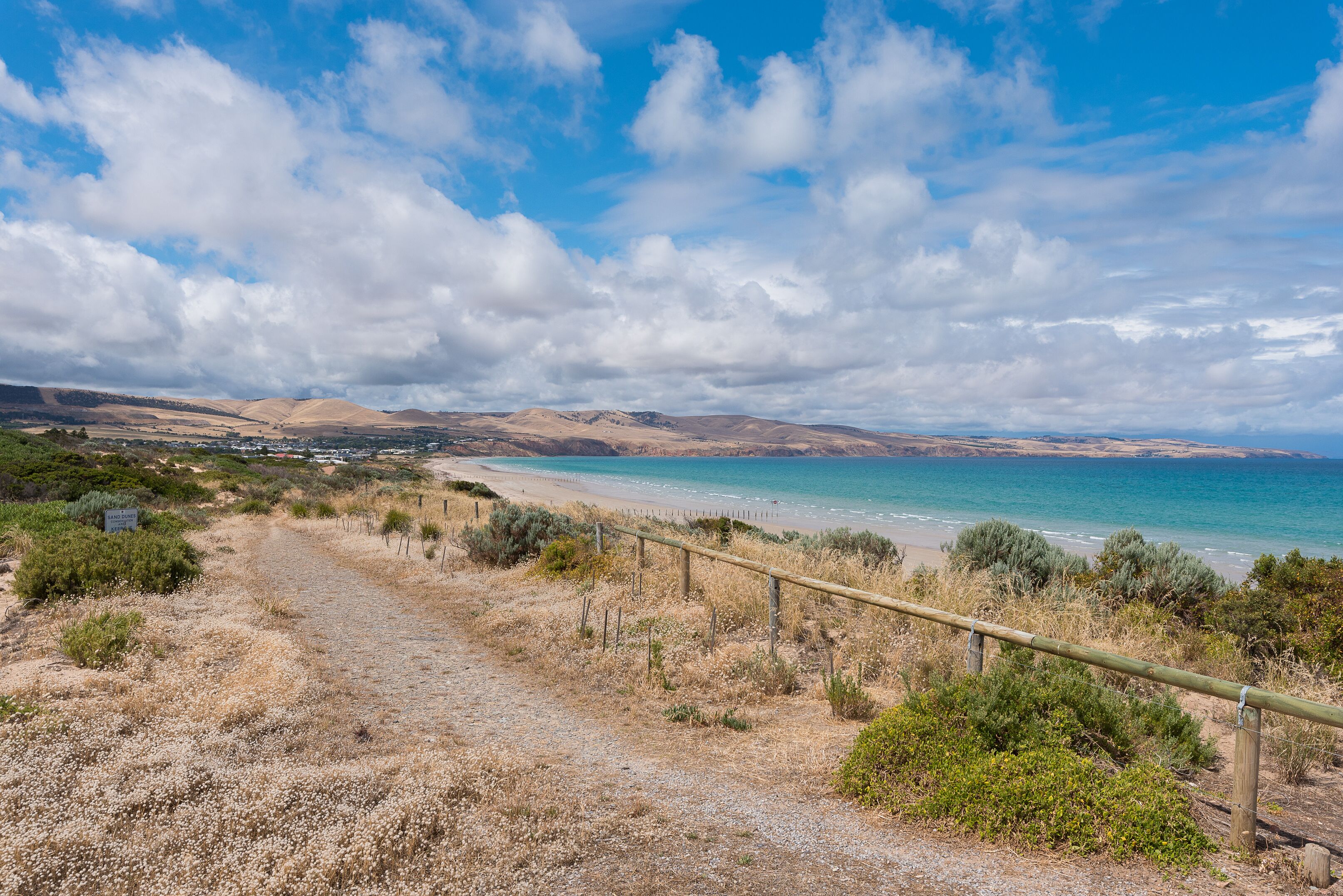 Sun & Surf Aldinga Beach Apartment — image 21