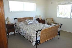 5 bedrooms