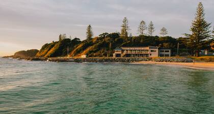 High Haven with Stunning Beach Views and the Fresh Ocean Breeze