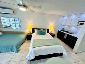 Iron/ironing board, WiFi, bed sheets - CABANA STEPS TO POOL & BEACH **Direct &Private Access/Parking/WiFi **All U Need (Carolina)
