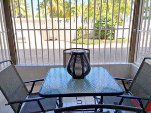 Dining - CABANA STEPS TO POOL & BEACH **Direct &Private Access/Parking/WiFi **All U Need (Carolina)