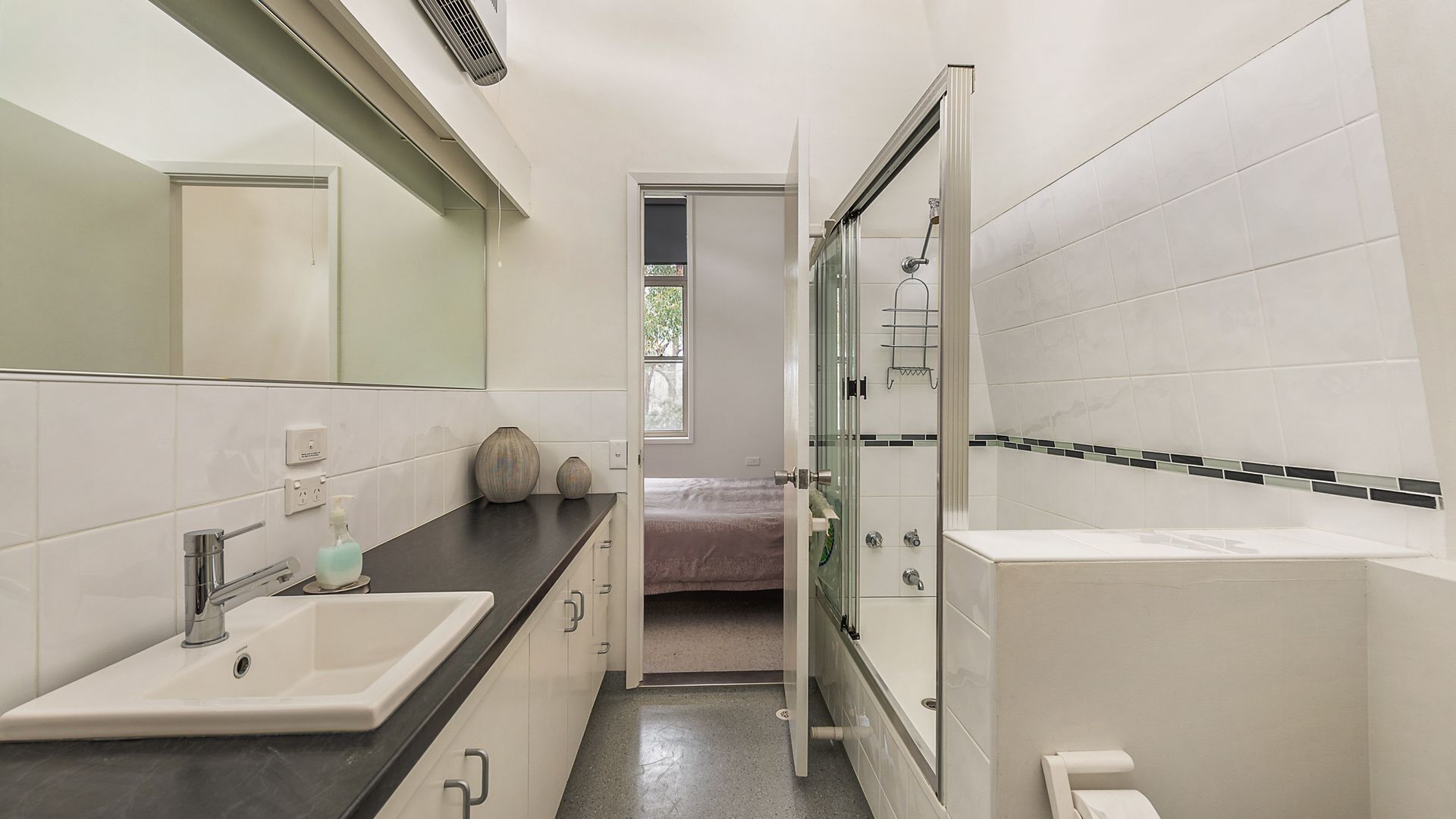 Bay Retreat Port Arthur - tranquil waterfront house — image 15