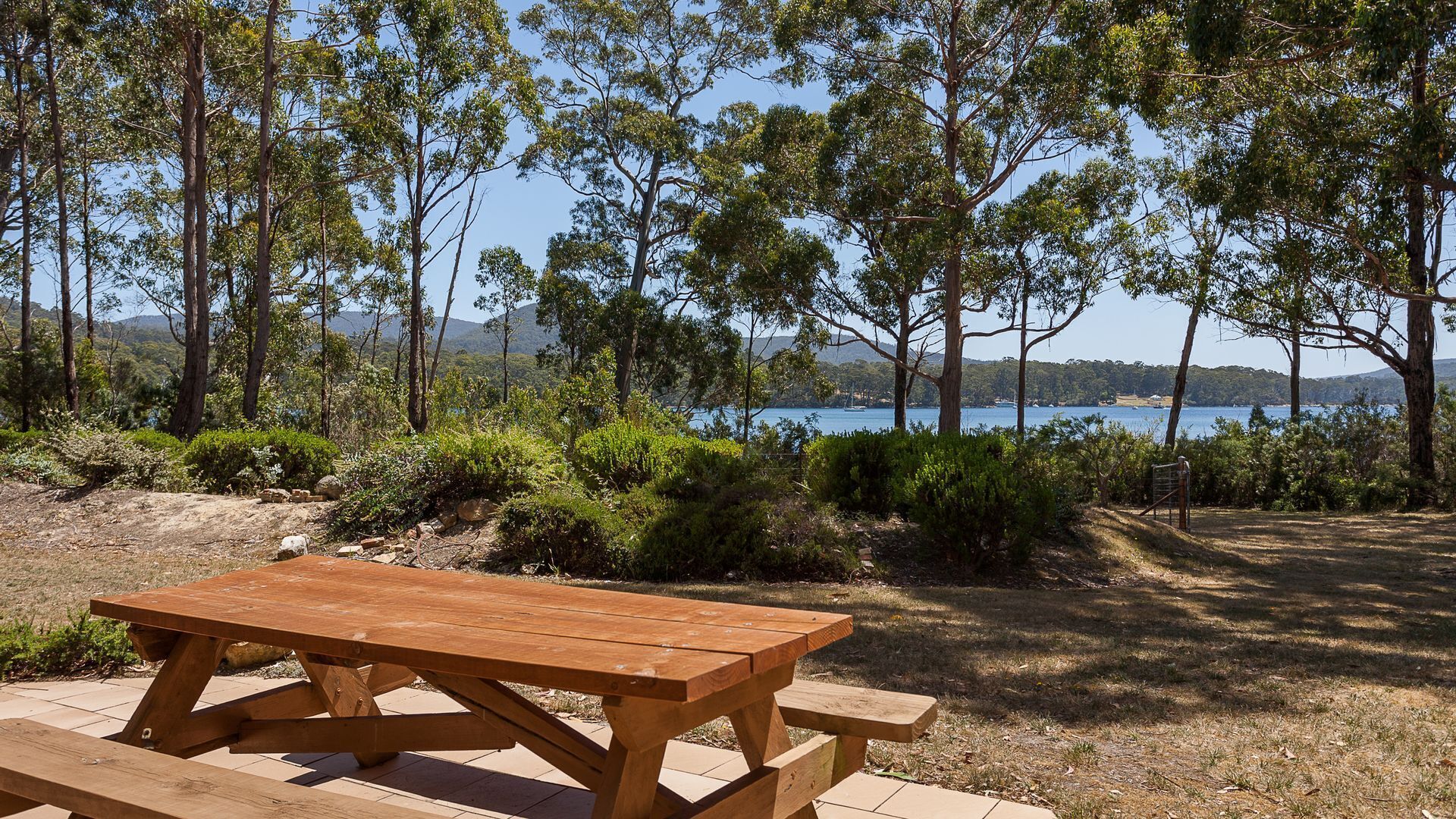 Bay Retreat Port Arthur - tranquil waterfront house — image 19