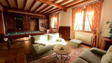 TV, fireplace, DVD player, foosball