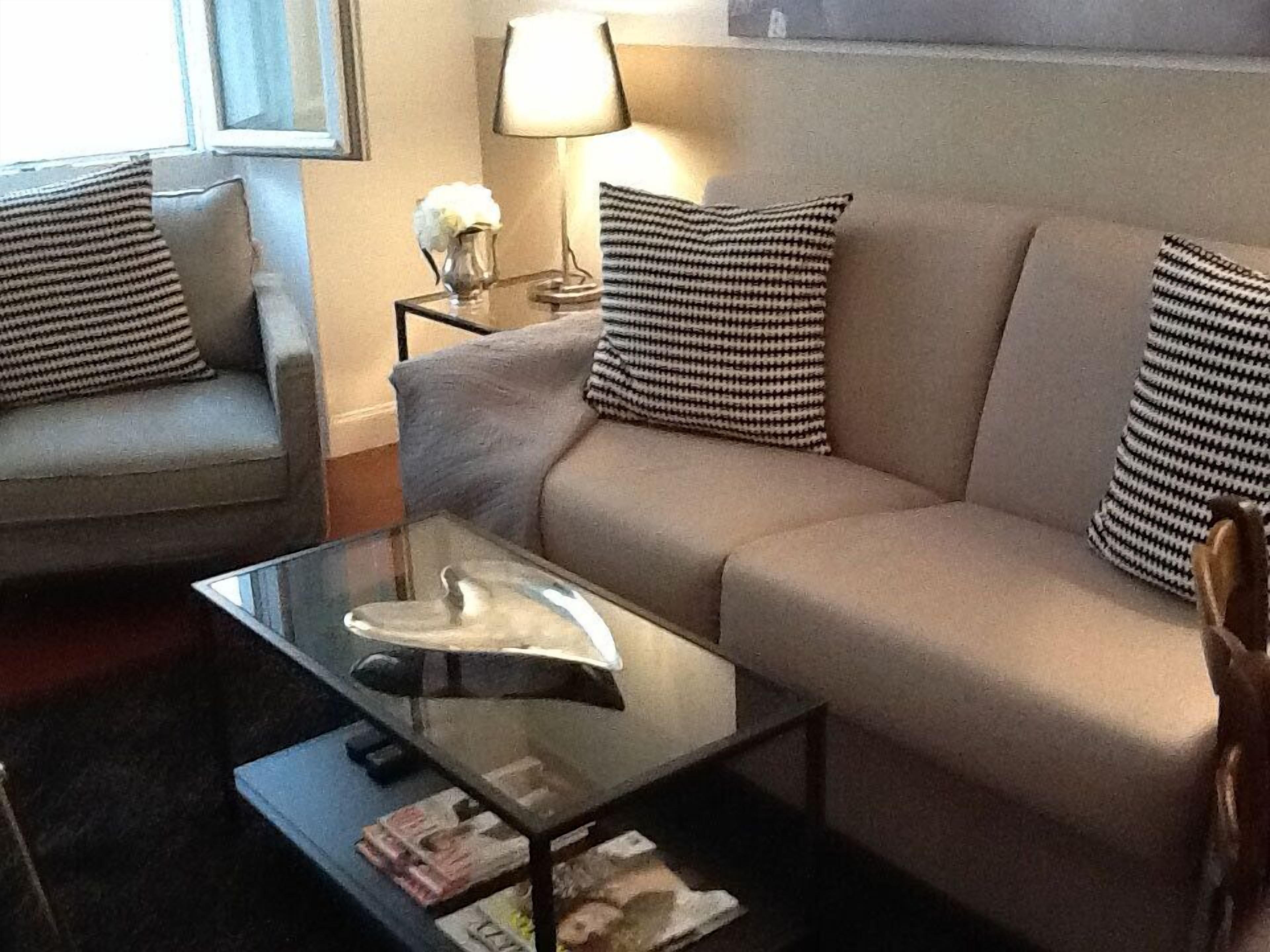 Newly Renovated 1 Br Apt In Oldtown - Short Walk To Festivals & Beach