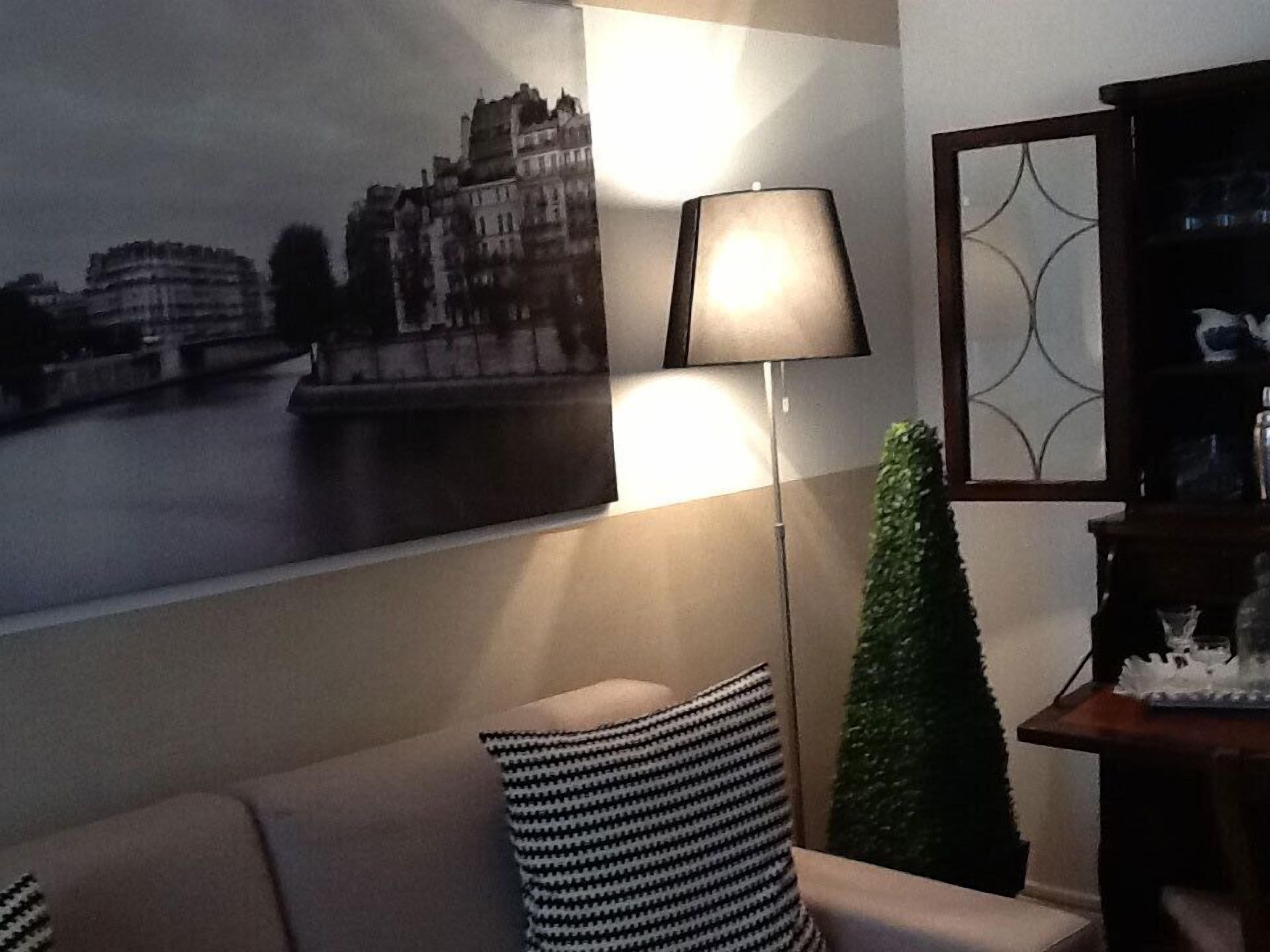 Newly Renovated 1 Br Apt In Oldtown - Short Walk To Festivals & Beach