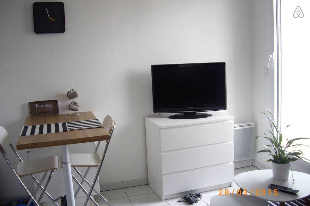 Studio terrace in secure residence