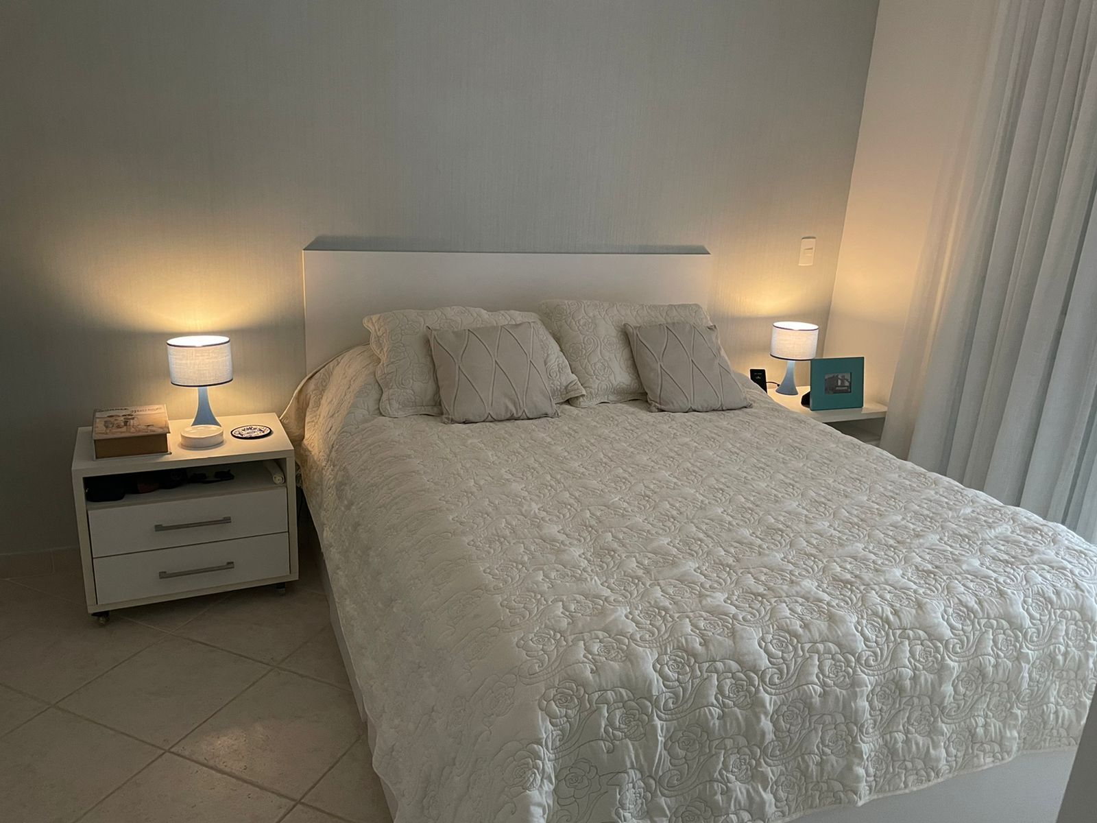 Great 4 bedroom apartment, all with air conditioning!