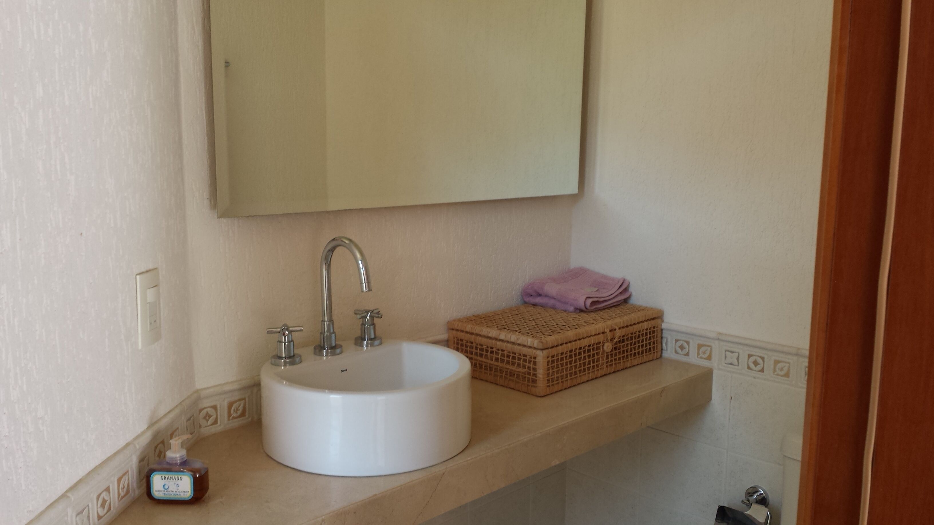 Beautiful house! Stunning view! Pool, Jacuzzi, Laguinho and more!