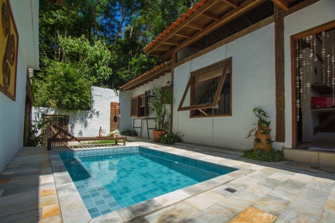 ZEISA CHALÉ MARESIAS