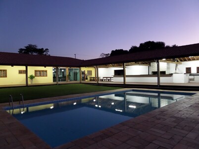 Linda Chácara - Season and events - Recanto Itaboraí - 5 suites