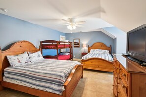 8 Schlafzimmer, Bügeleisen/Bügelbrett, Reisekinderbett, kostenloses WLAN