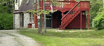 Hocking Hills Cabin con HotTub, Wifi, FirePit, Walking Trail y Pond