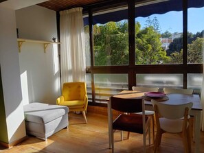 Dining - COMFORTABLE APARTMENT 2 MIN FROM THE BEACH AND LARGE SWIMMING POOL (Málaga)