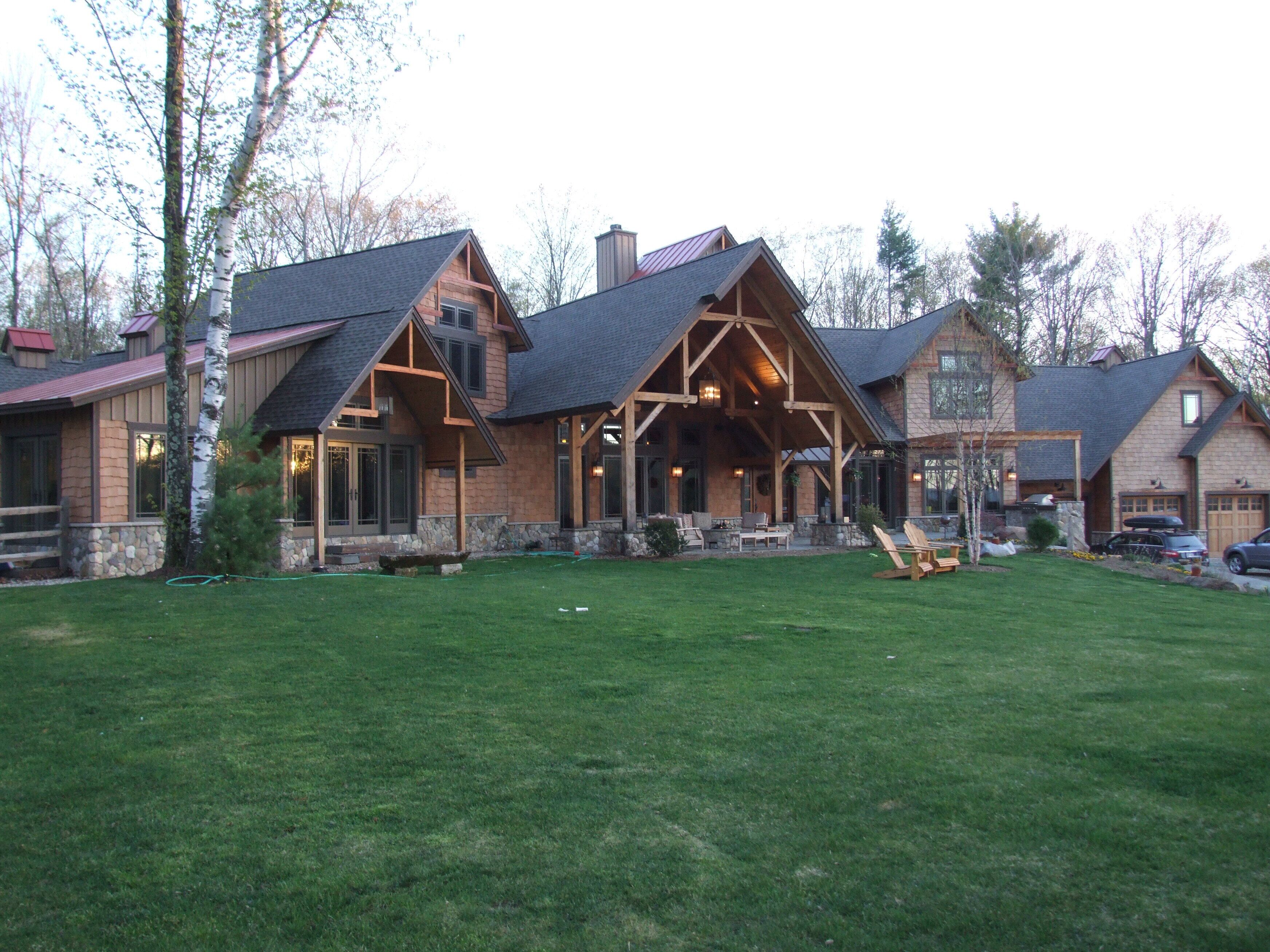 Monument Mountain Lodge