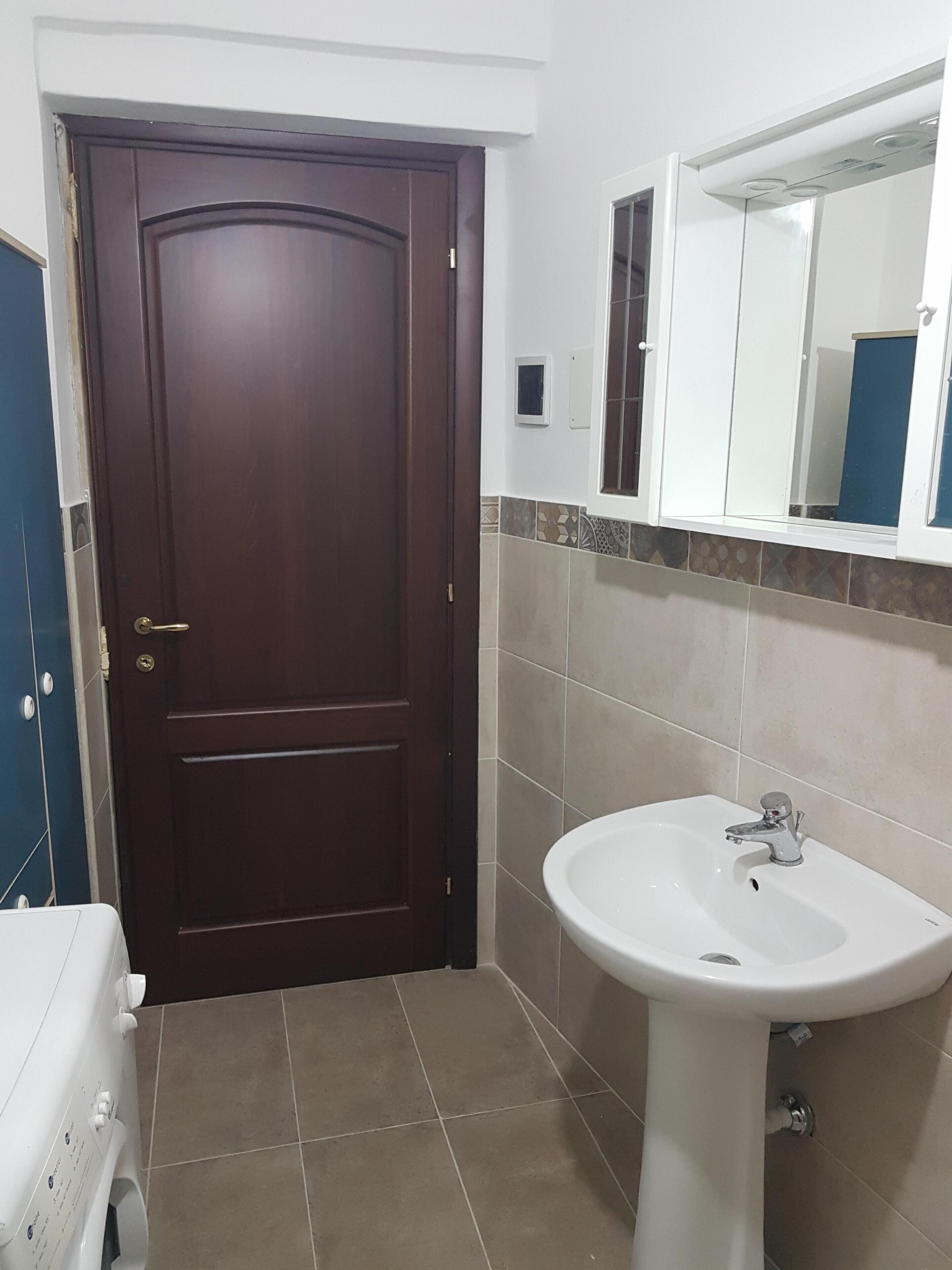 House With Garden and  Parking Space Close to the Sea and to Cultural Sit