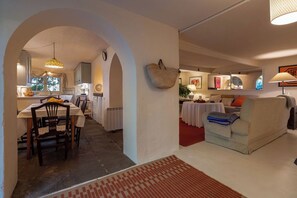 Interior - BAMBU VACATION HOME, ( A SPLENDID GARDEN ) (Santa Brígida)