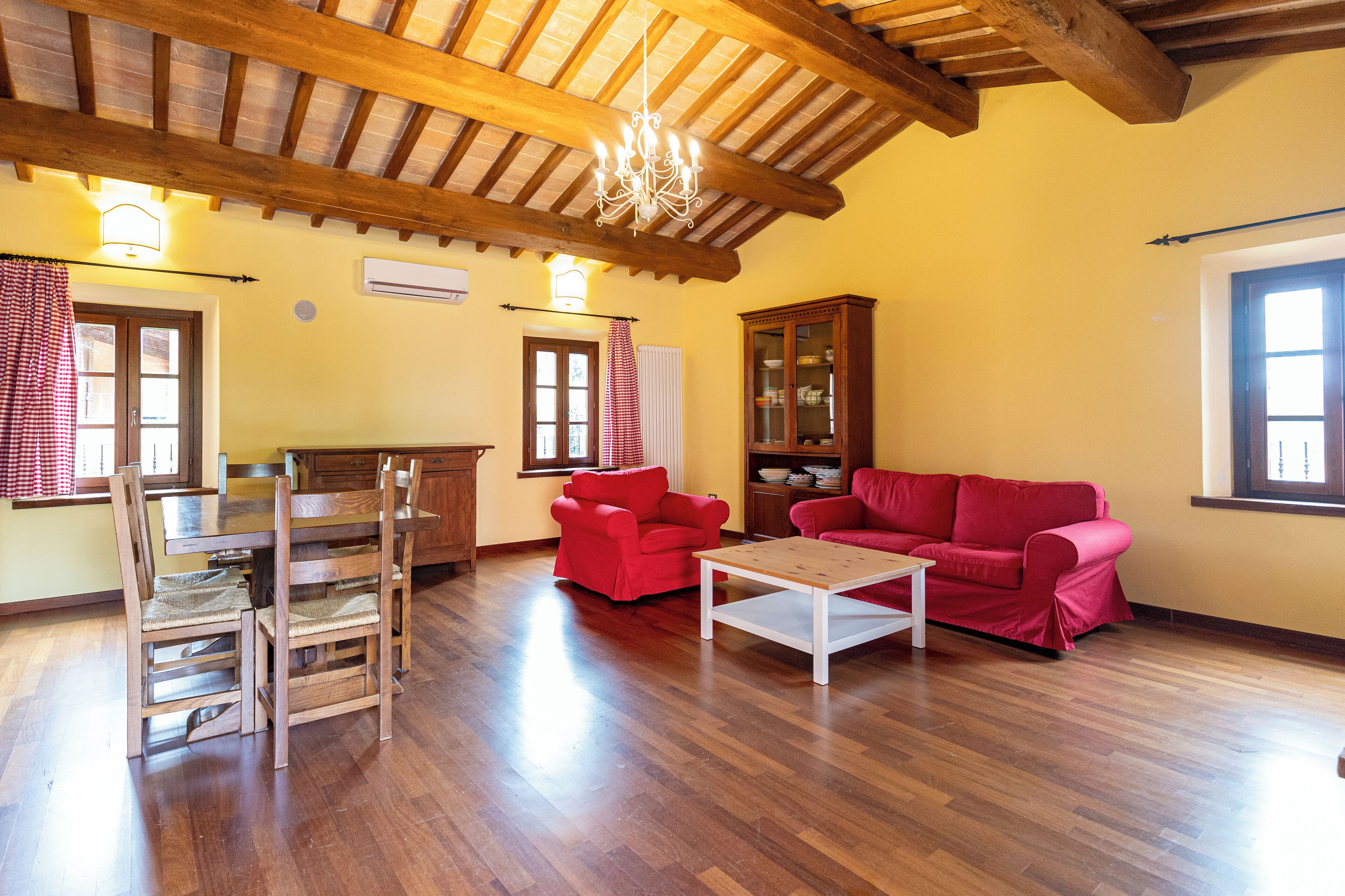 Smart TV, fireplace, DVD player, video library