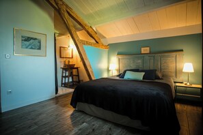7 chambres, fer et planche à repasser, Wi-Fi gratuit, draps fournis