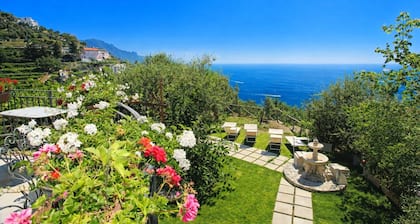 Borgo antico 1, Romantic Amalfi Villa Amalfi With Stunning Sea View, gardens