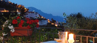 Borgo antico 1, Romantic Amalfi Villa Amalfi With Stunning Sea View, gardens