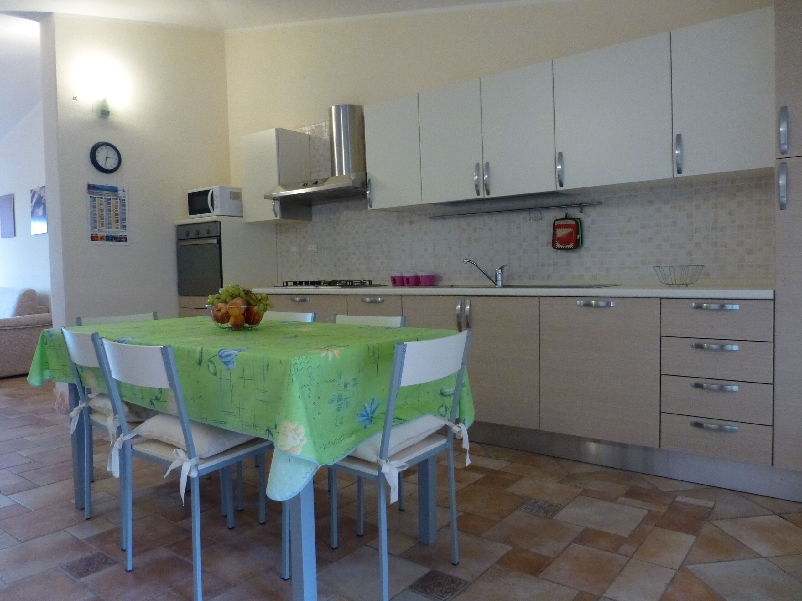 Apartment with sea view terrace and swimming pool (Kayak, MTB, B. T.)