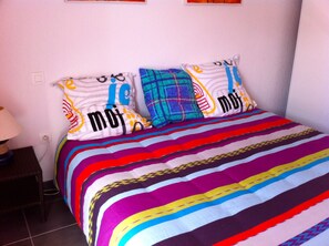 2 quartos, ferros/tábuas de passar roupa, Wi-Fi de cortesia