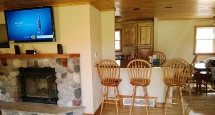 Rustic Secluded Cabin