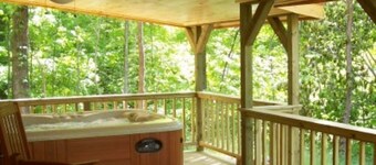 Un romántico retiro rural de 1 dormitorio y 20 acres - Cerca de Asheville