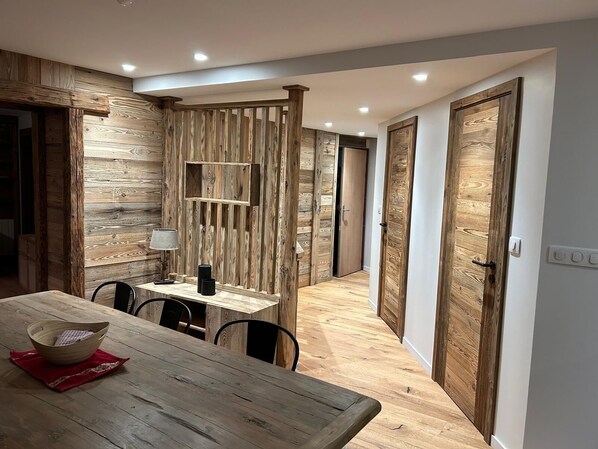 Dining - Apt. duplex of 72 m2, 3 bedrooms, in the heart of Alpe d'Huez garden (Huez)